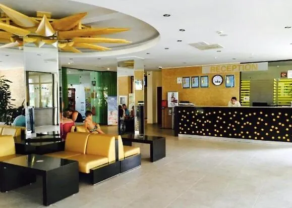 At Royal Sun, Sunny *