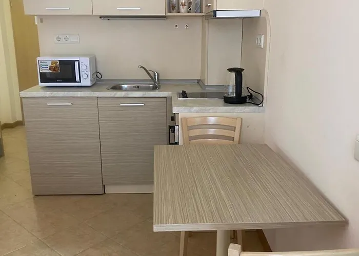 At Royal Sun, Sunny شقة ساني بيتش